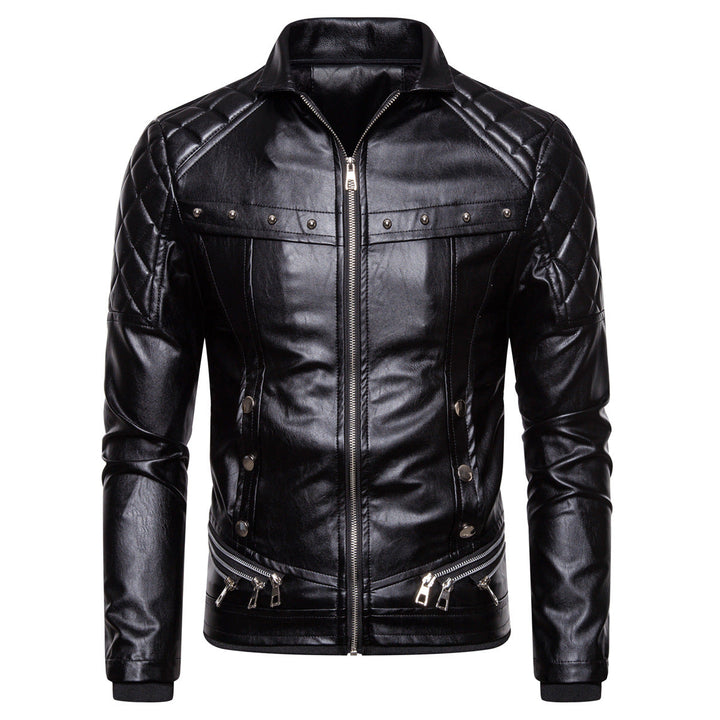 Męska biker skóra kurtka w vwtage wygląd z pikowana shoulder i wide imitacja fur kołnierzem