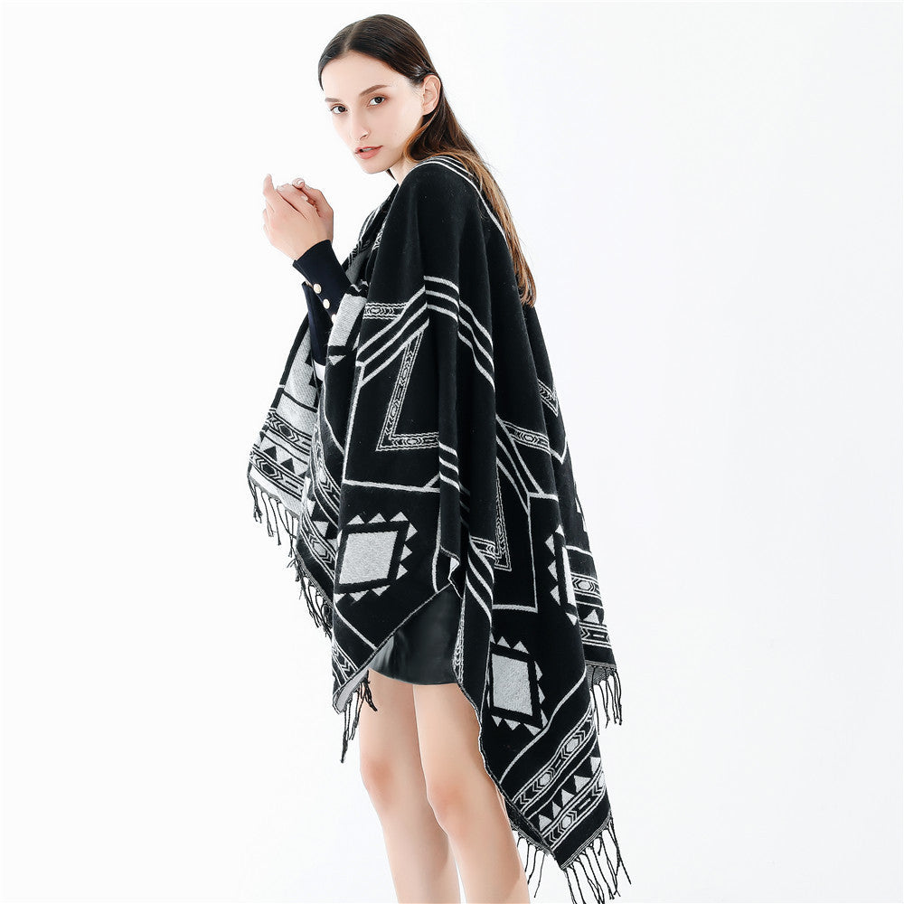 Unisex Ethno-Poncho wykonana z miękki dzianina z fringes i geometryczny Wzór
