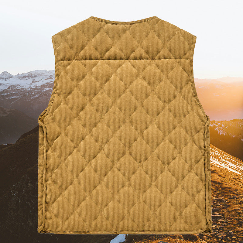 Męski sztruks kamizelka pikowana z V-neck, ocieplany stitching structure i naszywane kieszenie.