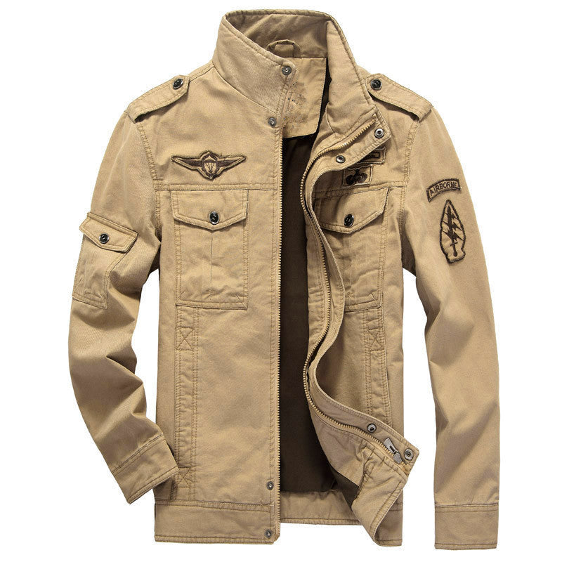 Męska canvas field kurtka w military utility styl z shoulder epaulettes i multi kieszeniami