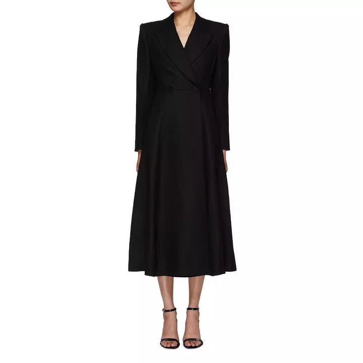 Damska długaer taliowana marynarka płaszcz z maxi length i structured shoulders Lumaza