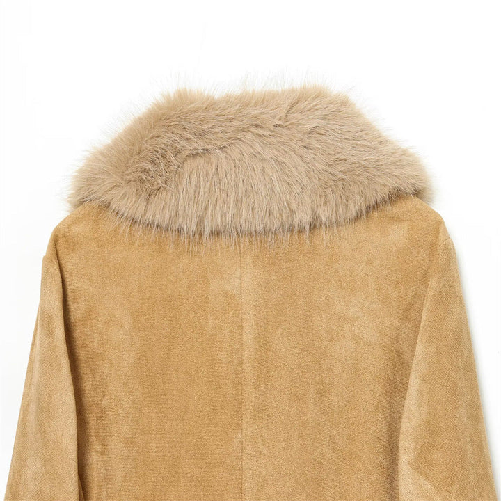 Damska krótka kurtka made of faux suede z voluminous shawl kołnierzem i fur cuffs Lumaza