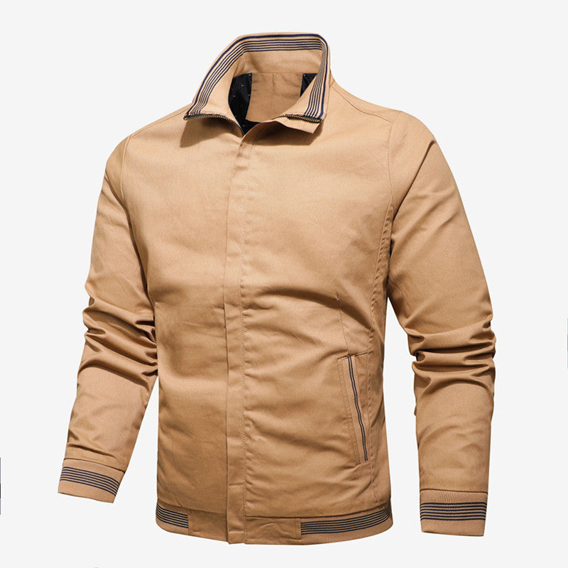 Kurtka męska ze stójką, ze ściągaczami - o minimalistycznym kroju na sezon przejściowy