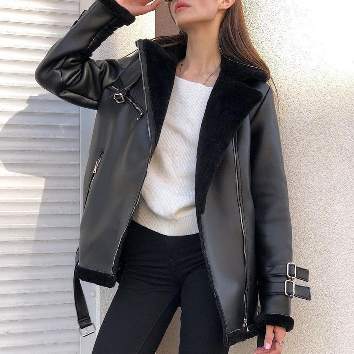 Damska oversize imitacja skóry Pilot kurtka z Teddy Fur Lining i Buckles Lumaza