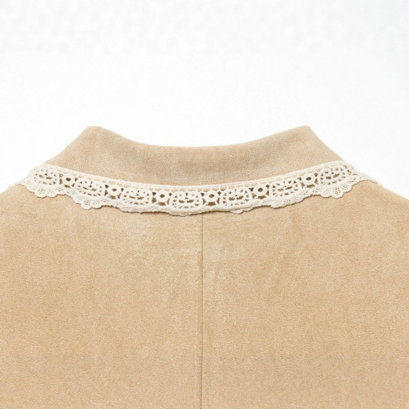 Damska krótka welurowa kurtka z Lace kołnierzem i Lace Cuffs Lumaza
