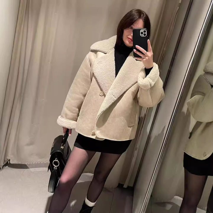 Damska boxy kurtka made of Faux Shearling z dużymi Teddy kołnierzem i Side kieszeniami Lumaza