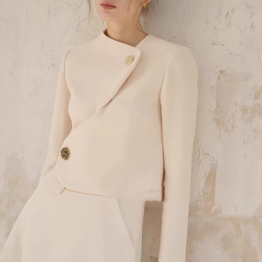 Damska elegancka krótka marynarka kurtka z asymmetric cut Lumaza