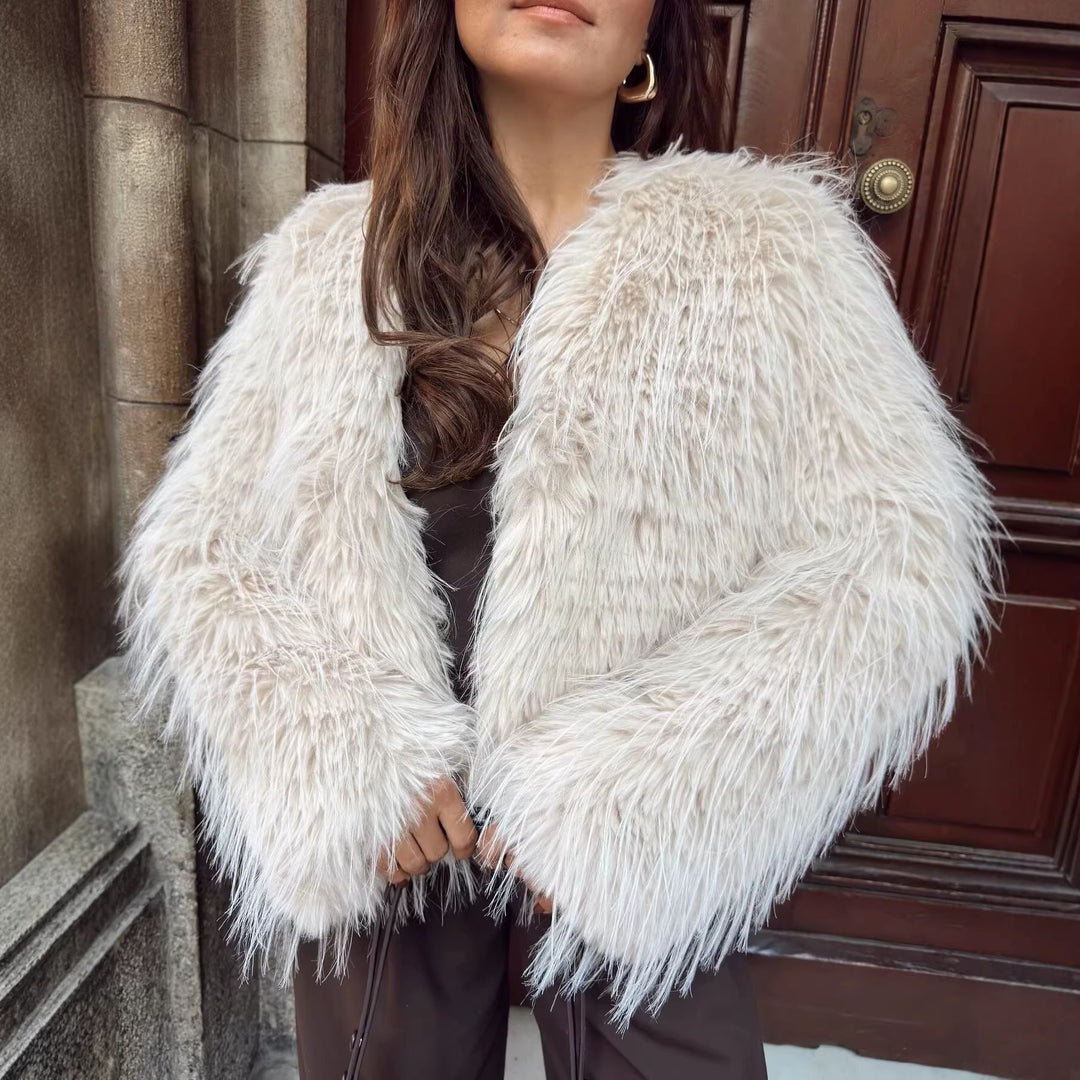 Damska krótka Plush Faux Fur kurtka z Voluminous Texture Lumaza