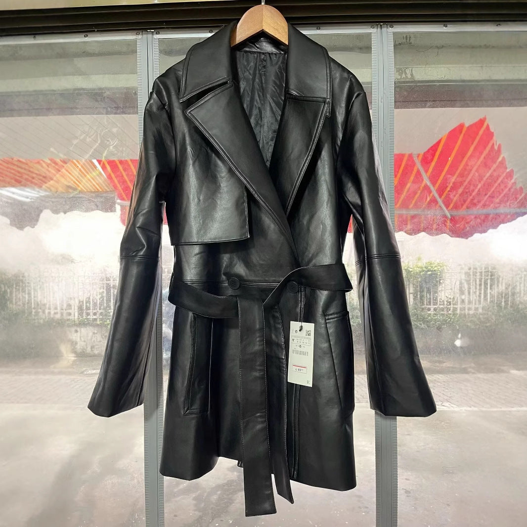 Płaszcz trencz damski ciepła z kieszeniami z paskiem