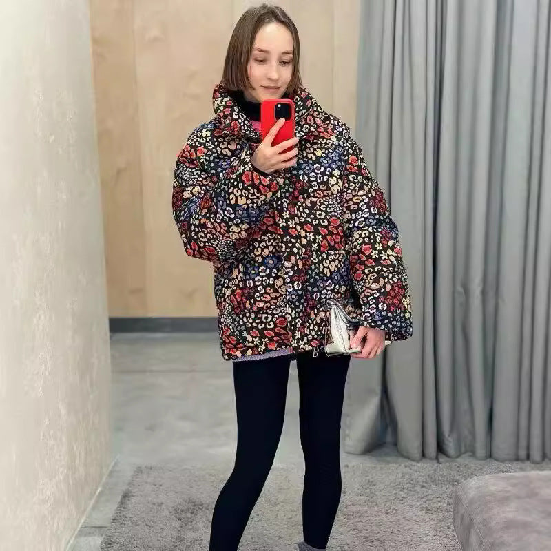 Damska lekka pikowana krótka kurtka z ze stójką, boxy Silhouette i Colorful Animal-kwiatowa Print Lumaza