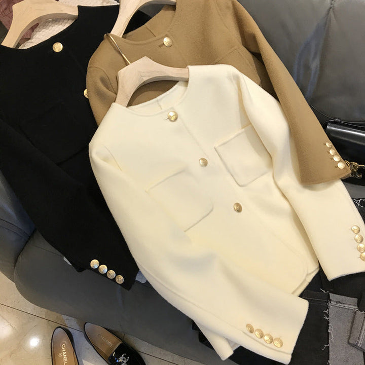 Damska Stylish krótka kurtka z guzikami Details Lumaza