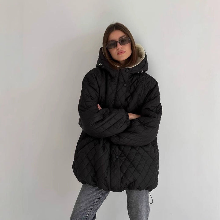Damska oversize pikowana kurtka z Teddy Lining i Hood Lumaza