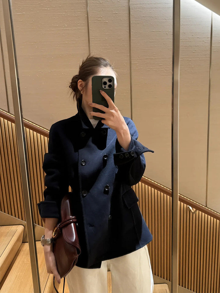 Damska elegancka dwurzędna kurtka Lumaza