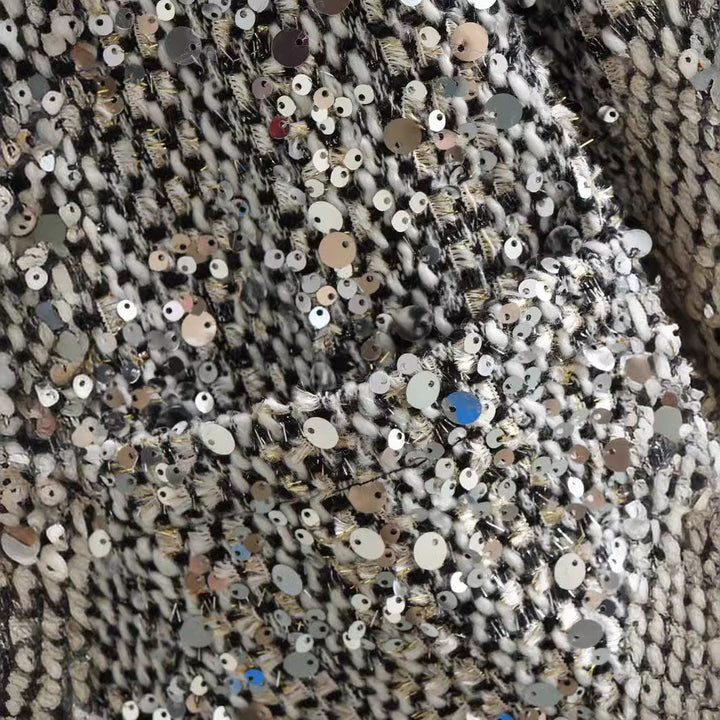 Damska krótka kurtka z sequin trim i bouclé structure Lumaza