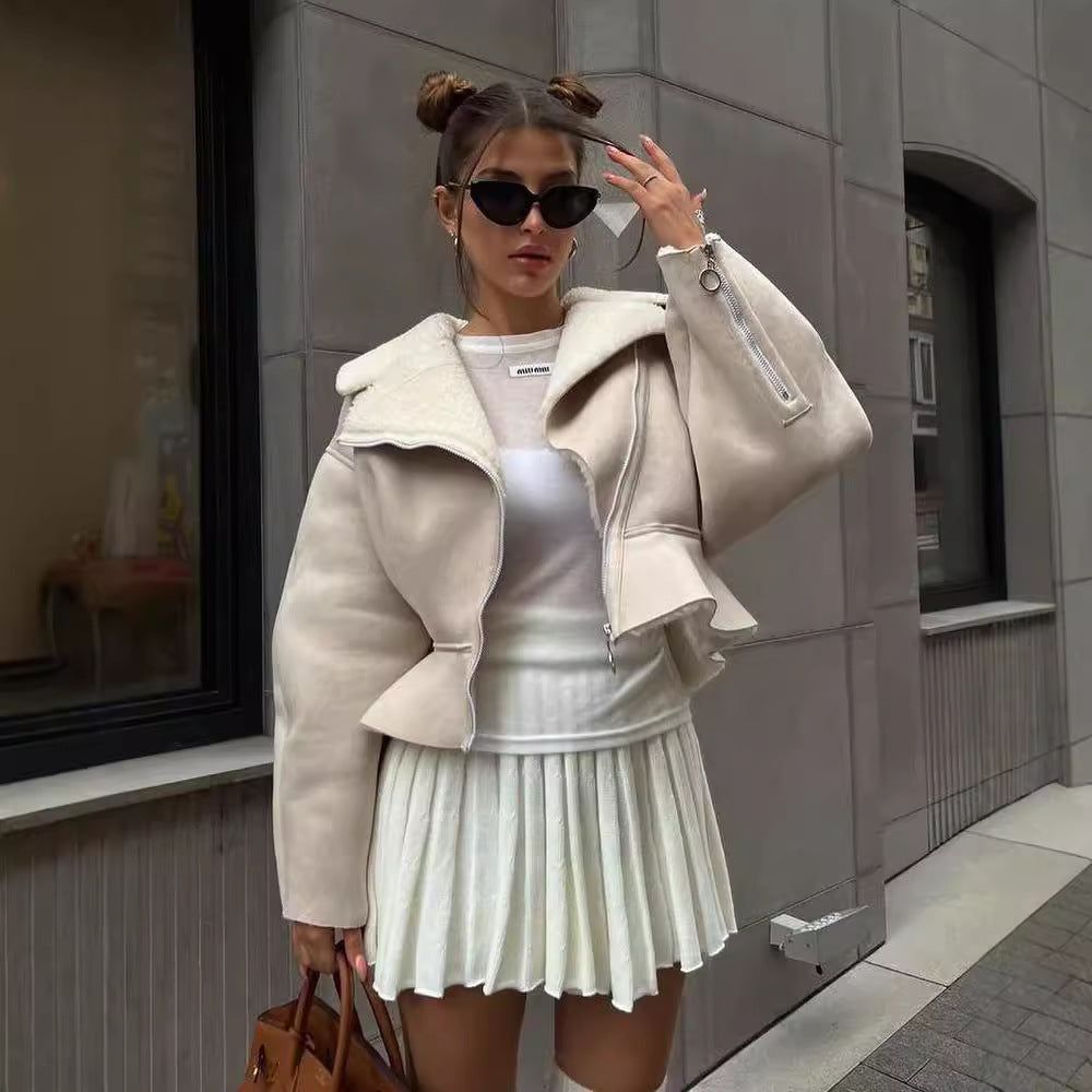 Damska krótka Lambskin Imitation Biker kurtka z oversize kołnierzem i Asymmetrical zamkiem błyskawicznym Lumaza
