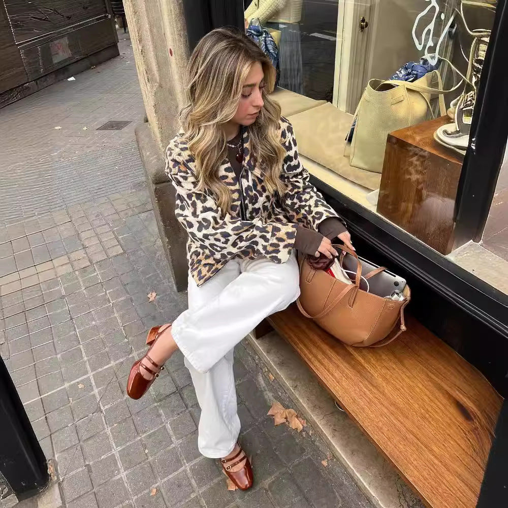Damska krótka Field kurtka in Leopard Pattern z Wide Lapels i klapką kieszeniami Lumaza