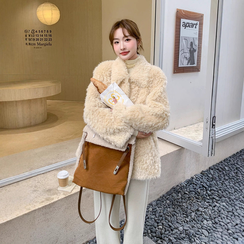 Damska krótka Teddy płaszcz z Cozy Faux Fur Texture i Classic kołnierzem Lumaza