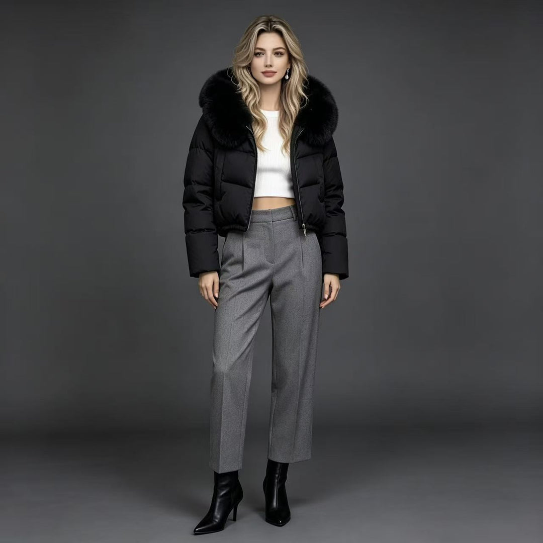 Damska krótka pikowana krótka puchowa kurtka z voluminous faux fur kołnierzem Lumaza