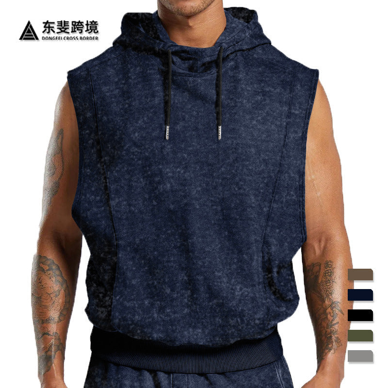 Męska sleeveless bluza z kapturem w stone-wash wygląd z deep armholes i prążkowany Dół