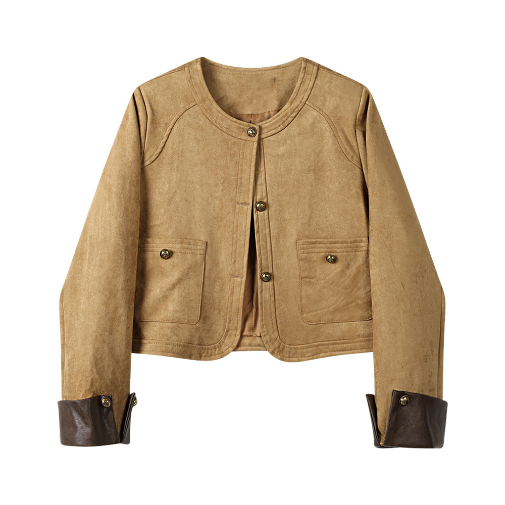 Damska krótka kurtka made of suede leather z round neck, z naszywanymi kieszeniami &amp; turn-up cuffs Lumaza