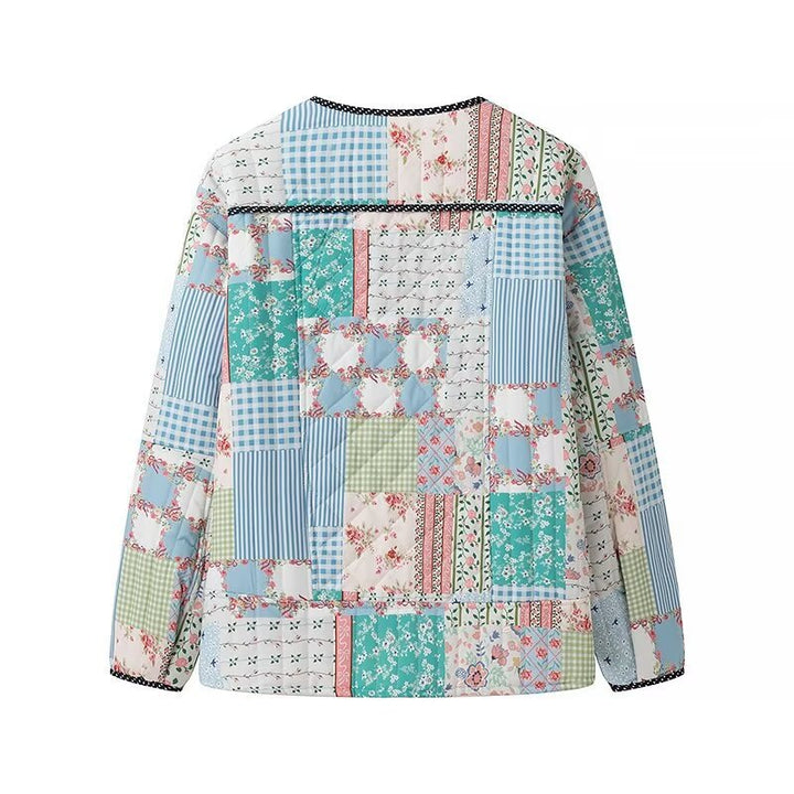 Damska pikowana patchwork kurtka z round neckline, decorative trim i przodem guzikami Lumaza