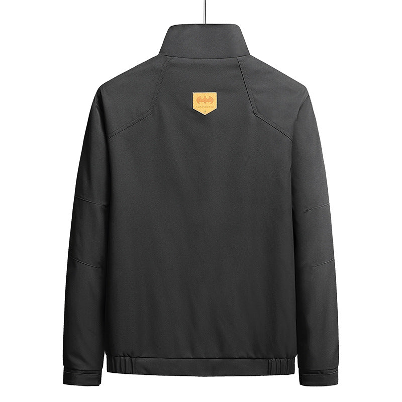 Męski lekki softshell przejściowa kurtka w użytkowy minimal styl z high-standing kołnierz i ukryty zamek