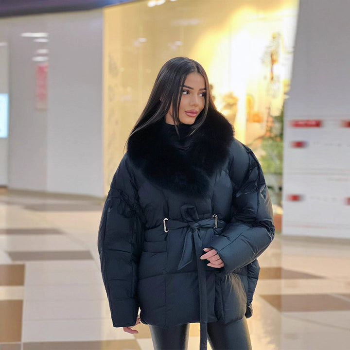 Damska oversize puchowa kurtka z Waist paskiem i Faux Fur kołnierzem Lumaza