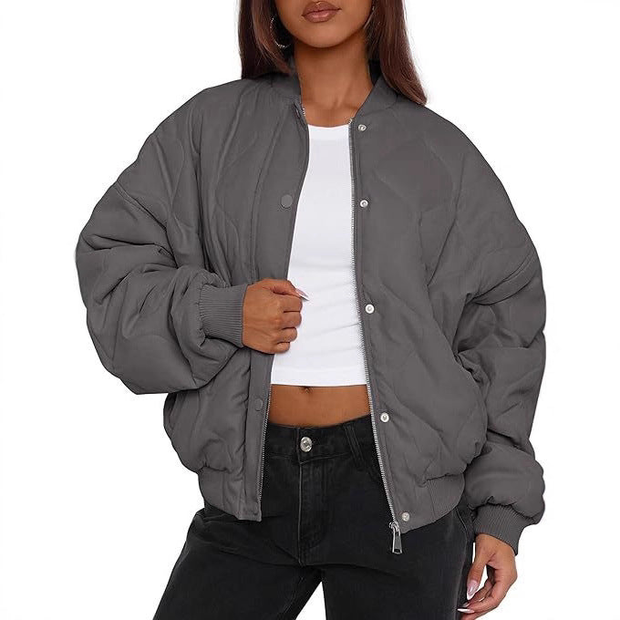Damska oversize pikowana bomber kurtka z ocieplana insulation i raglan rękawami Lumaza