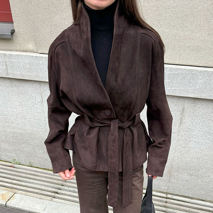 Damska welurowa Leather kurtka z Shawl kołnierzem i wiązanym paskiem Lumaza