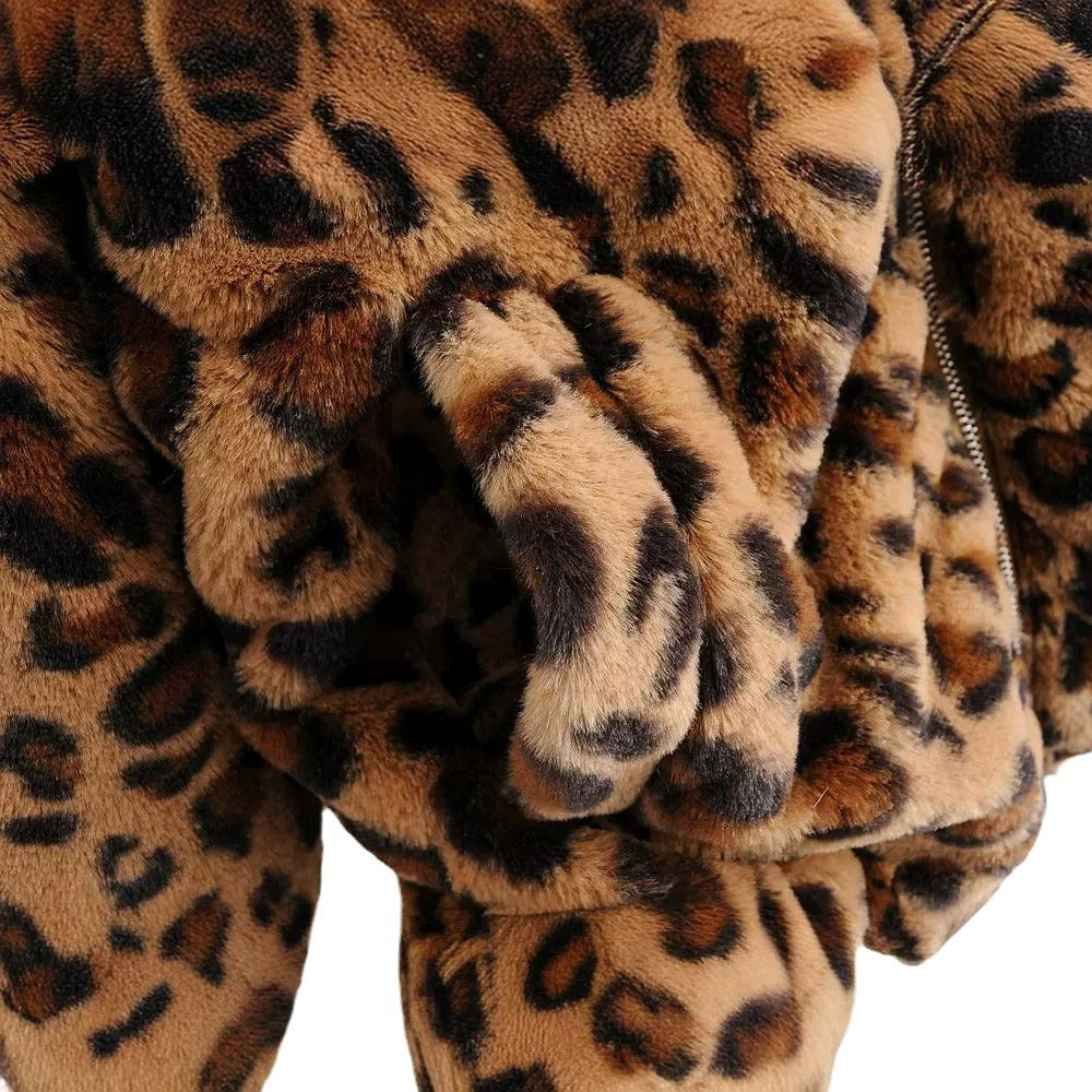 Damska faux fur kurtka z leopard print, full zamkiem i elastic dołem Lumaza