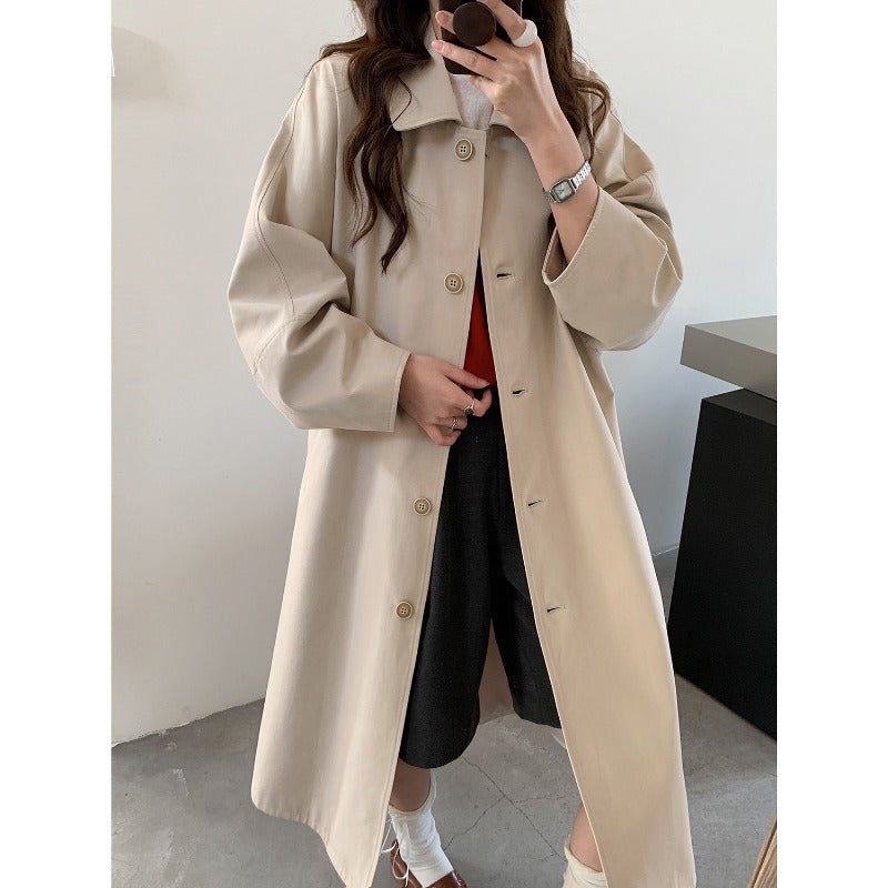 Damska długa oversize trencz z Wide Cut i Classic Lapels Lumaza