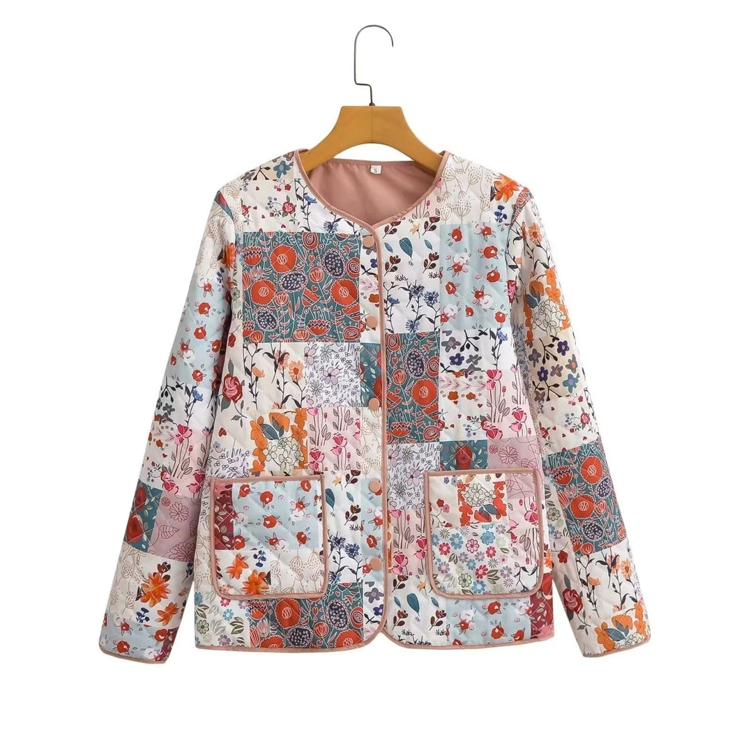 Damska pikowana kurtka in patchwork bandana design z round neck i z naszywanymi kieszeniami Lumaza