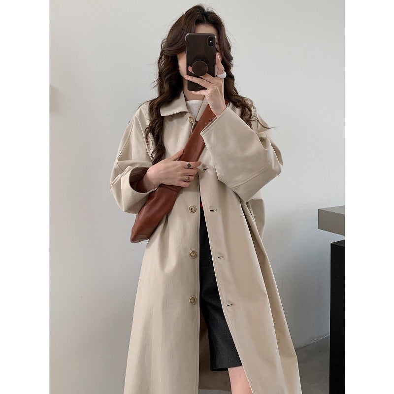 Damska długa oversize trencz z Wide Cut i Classic Lapels Lumaza