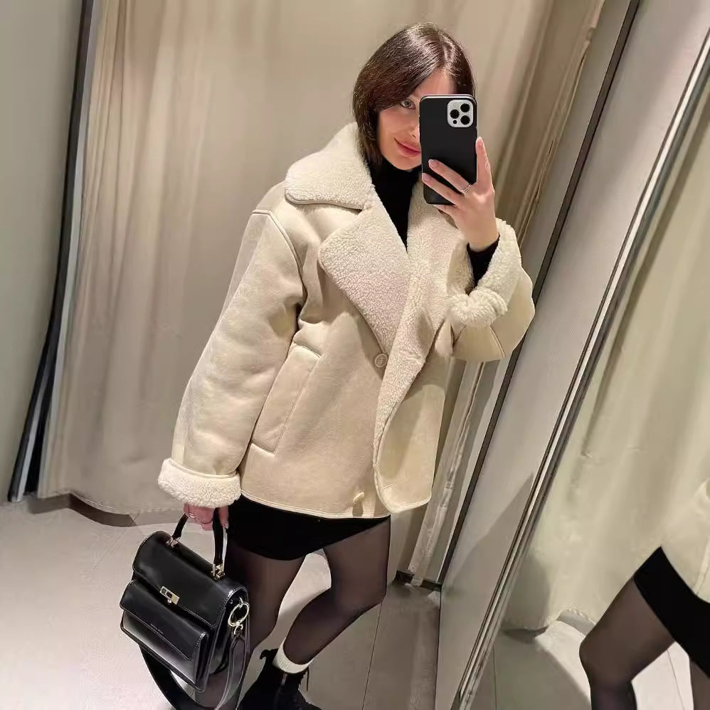 Damska boxy kurtka made of Faux Shearling z dużymi Teddy kołnierzem i Side kieszeniami Lumaza