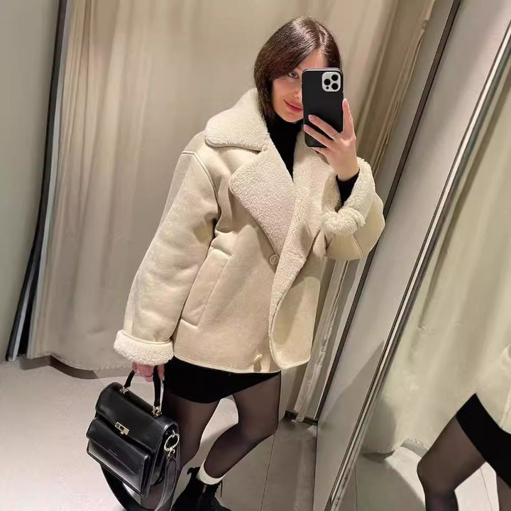 Damska boxy kurtka made of Faux Shearling z dużymi Teddy kołnierzem i Side kieszeniami Lumaza