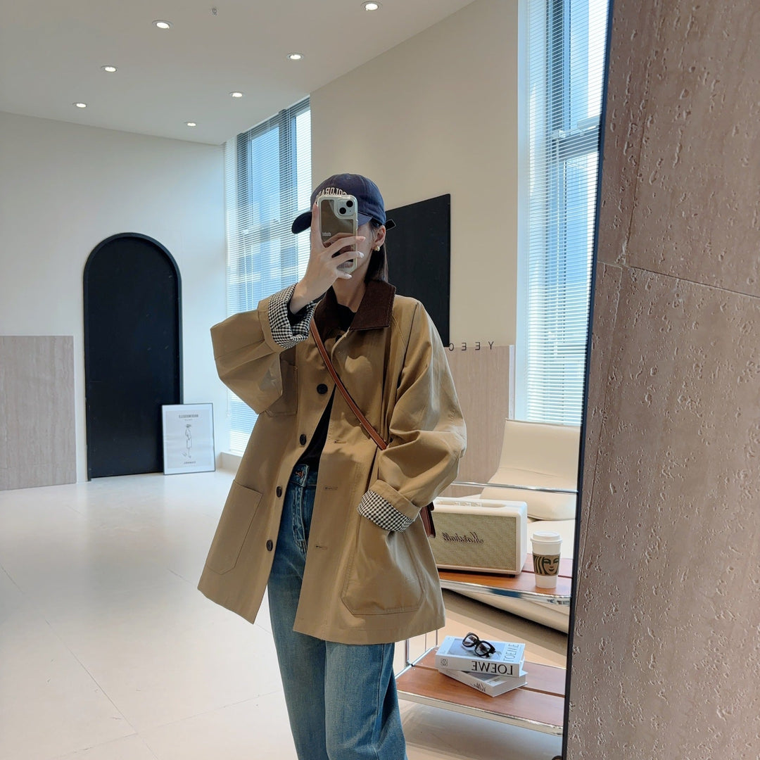 Damska Fashionable oversize kurtka z Contrasting kołnierzem Lumaza