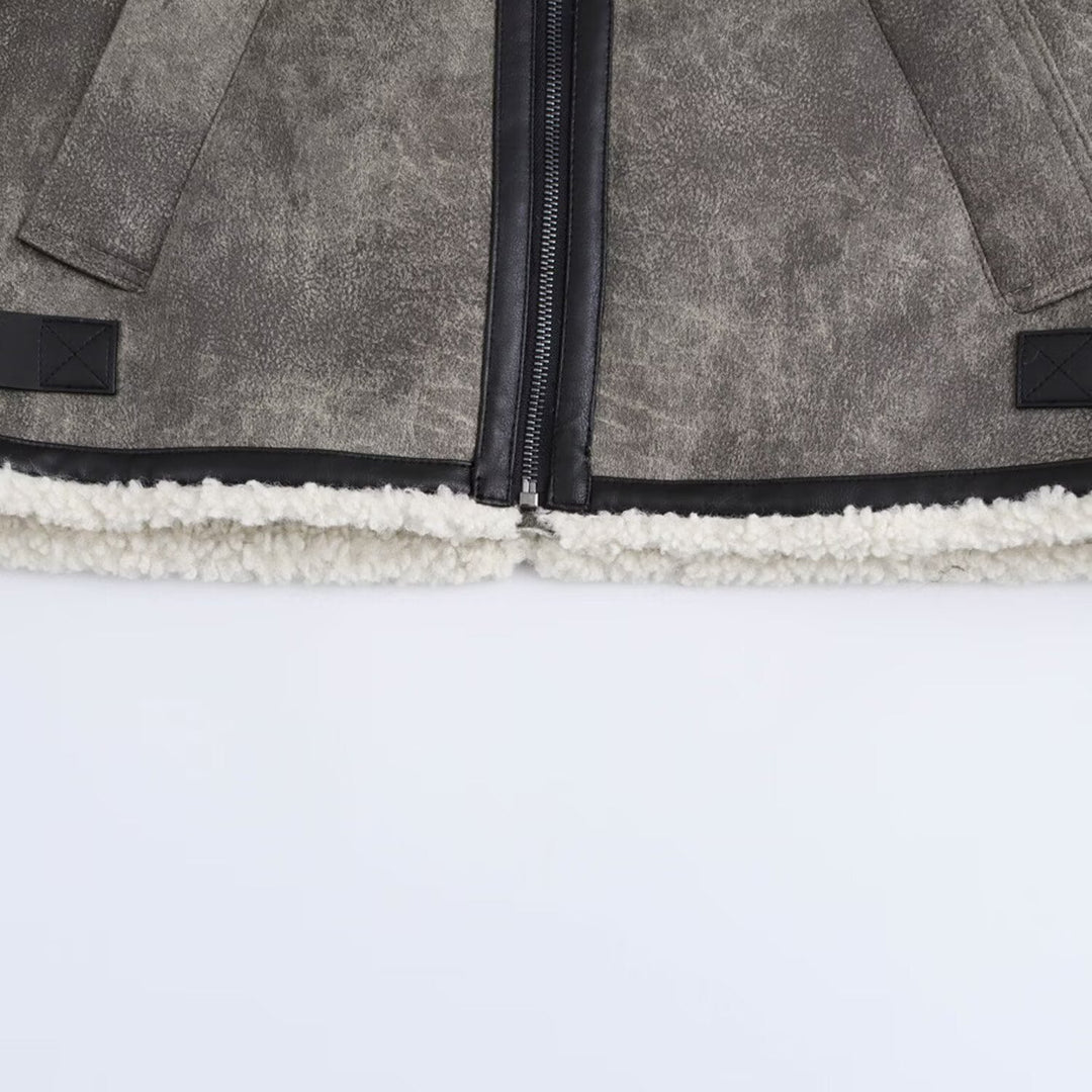 Damska oversize Flight kurtka z Teddy Lining, imitacja skóry Accents i Buckles Lumaza