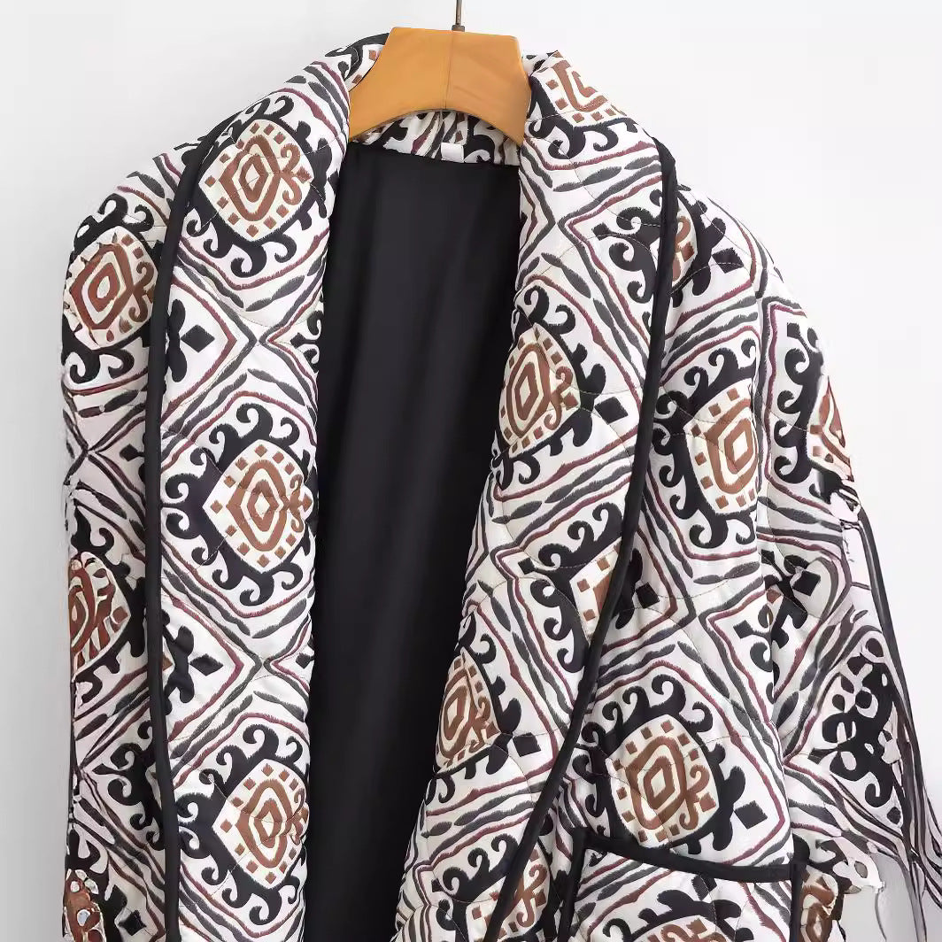 Damska pikowana kimono kurtka z Waist paskiem i Ethno Pattern