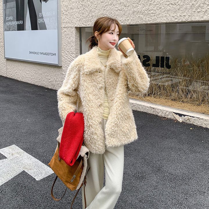 Damska krótka Teddy płaszcz z Cozy Faux Fur Texture i Classic kołnierzem Lumaza