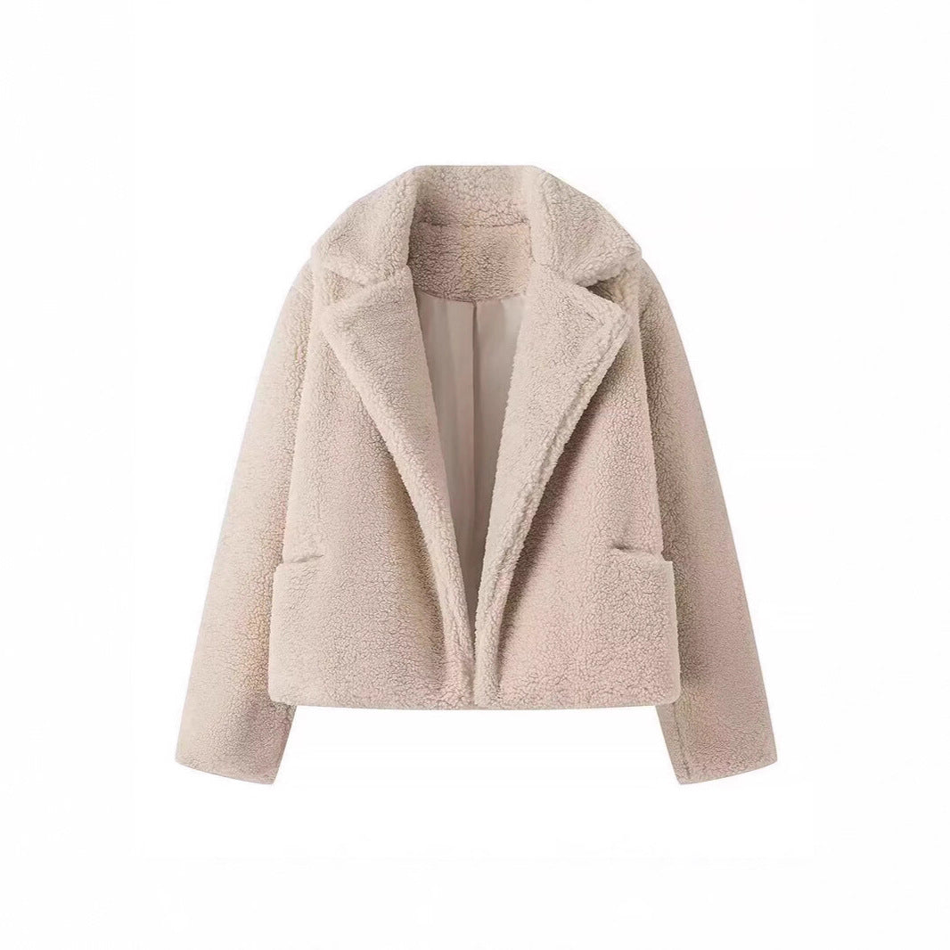 Damska teddy płaszcz made of faux shearling z oversize kołnierzem Lumaza