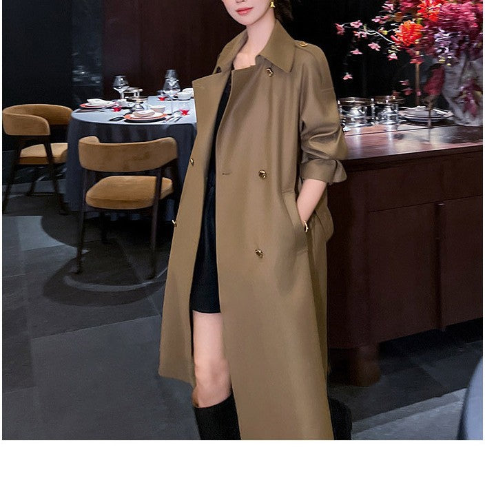 Damska elegancka trencz z nowoczesna Design Lumaza