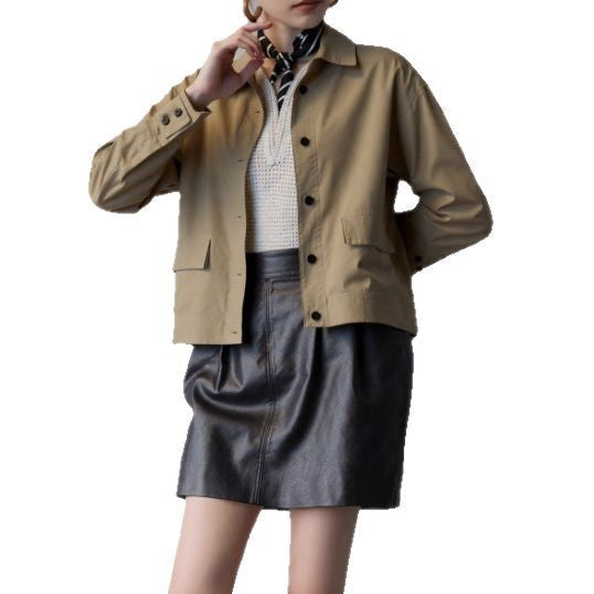 Damska Stylish funkcjonalna kurtka z Versatile Design Lumaza