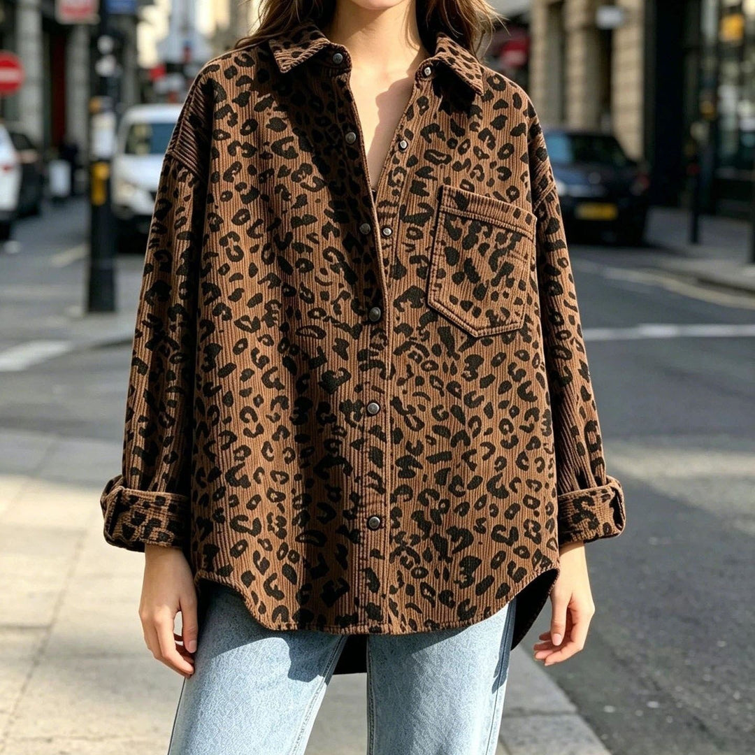 Damska Oversize Cord Kurtka koszulowa z Lampart Print i Nap Guziki