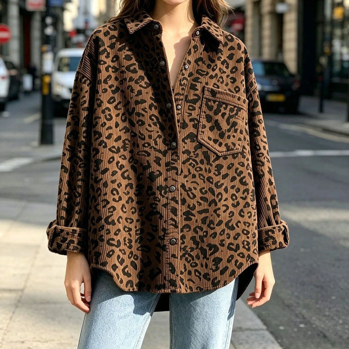 Damska Oversize Cord Kurtka koszulowa z Lampart Print i Nap Guziki