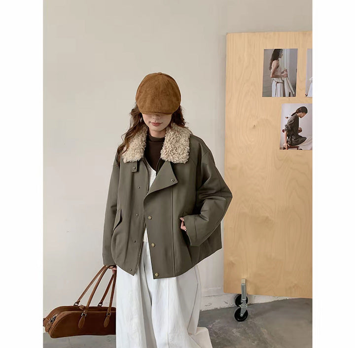 Damska krótka oversize boxy kurtka z Teddy kołnierzem i Snap guzikami Closure Lumaza