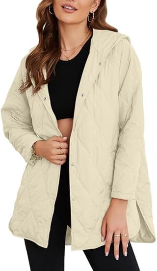 Damska pikowana z kapturem kurtka z oversize cut, snap guzikami closure i side slits Lumaza