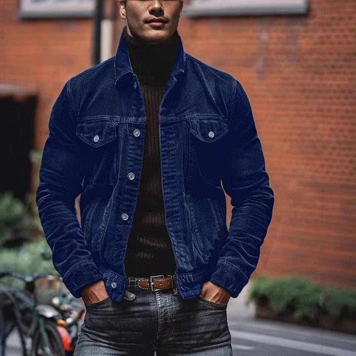 Męski fine sztruks trucker kurtka z chest kieszenie z klapami i tailored silhouette