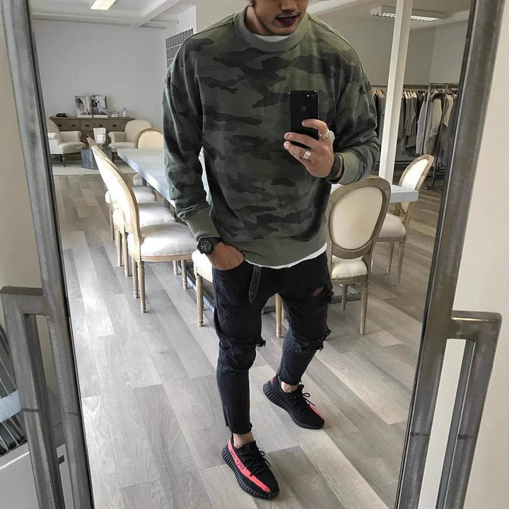Męska Oversize Camouflage Bluza z Okrągły Dekolt i Prążkowane mankiety