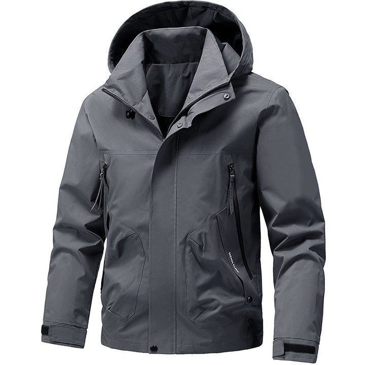 Męska oddychająca kurtka softshell outdoorowy z wiatroszczelna membrana, regulowany kapturem i zamkiem kieszeniami
