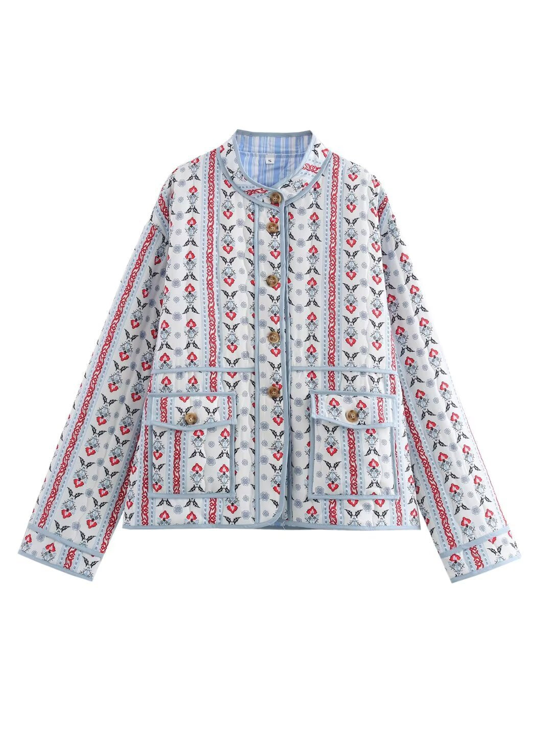 Damska pikowana krótka kurtka z Stójka, naszywane kieszenie i delikatna ethnic print